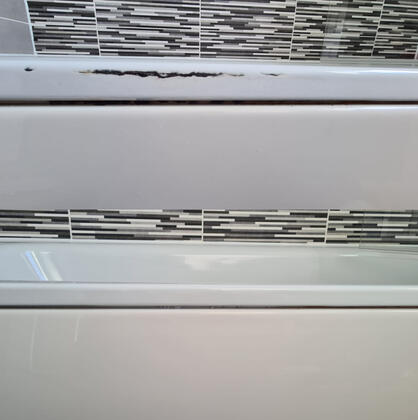 Before and after picture of steel bath rust repair in reading