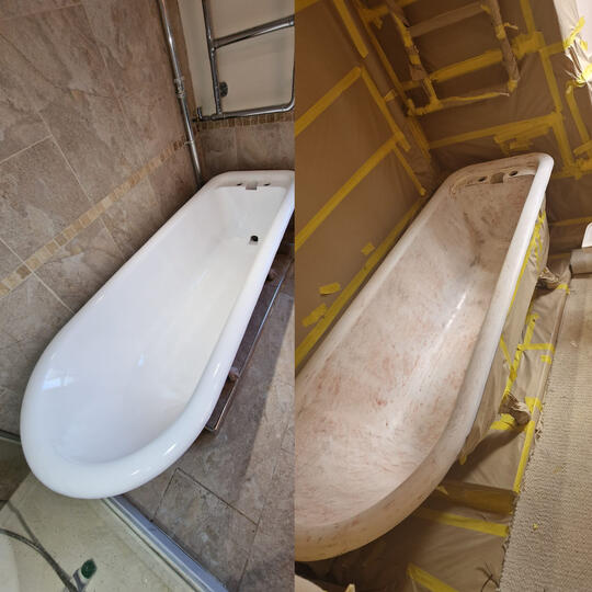before and after picture of a bath re-enamelled in Berkshire - Reading service completed by glossy baths
